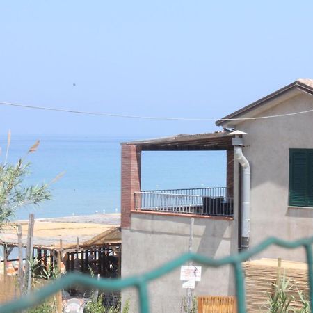 Waikiki Beach Apartments Santa Maria di Castellabate Exterior photo